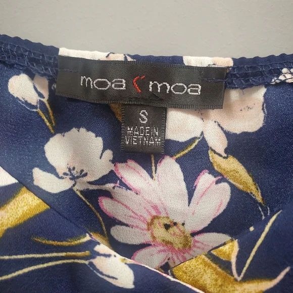 Tank-top - Picture 3 of 3